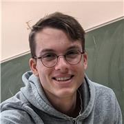 Étudiant en licence de physique, propose de l'aide en mathématiques et en physique